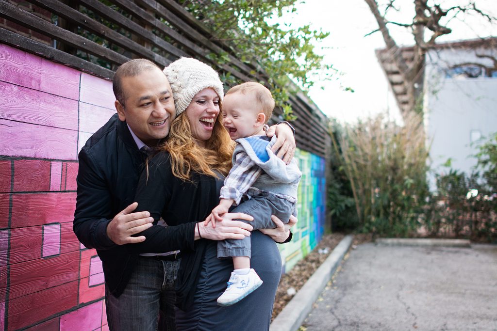 maternity photos with siblings